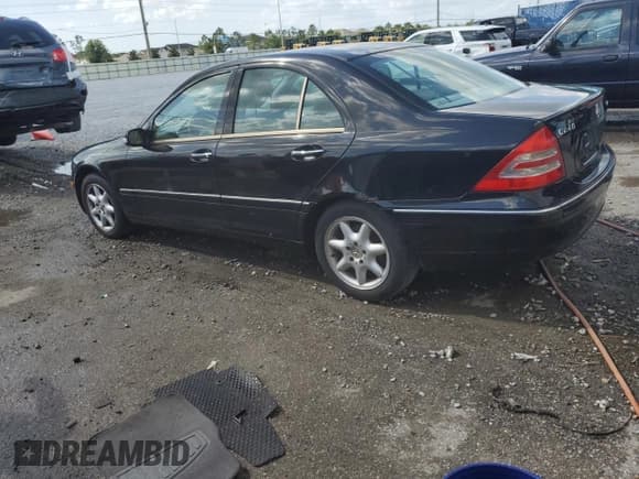 ✅ 2004 Mercedes-Benz C 240 • VIN: WDBRF81J84F554142 • Lot: 51578395. Listed on Copart with Not provided. Free auction sales archive from the USA and detailed vehicle history report at DreamBid. Image 2.
