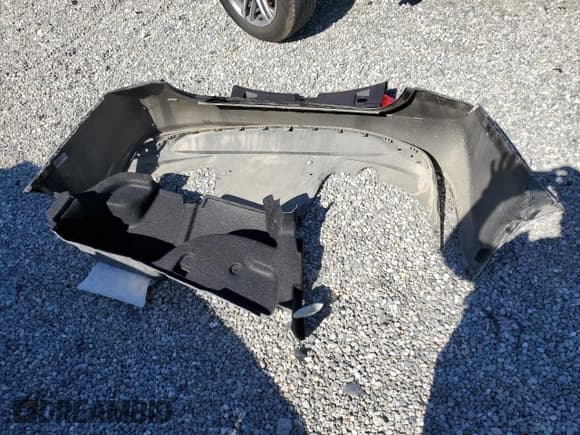 ✅ 2016 Chevrolet Malibu LS • VIN: 1G1ZB5ST2GF250751 • Лот: 89526735. Опубликован ранее на Copart с пробегом 87 114 миль. Бесплатный доступ к архиву аукционных продаж из США и подробный отчёт об истории автомобиля на DreamBid. Изображение 12.