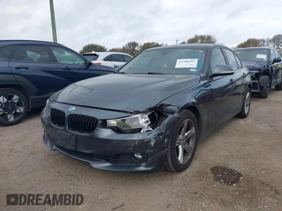 ✅ 2015 BMW 3 Series 328i • VIN: WBA3A5C53FF609035 • Lot: 43700593. Listed on IAAI with 76,004 mi. Free auction sales archive from the USA and detailed vehicle history report at DreamBid. Image 17.