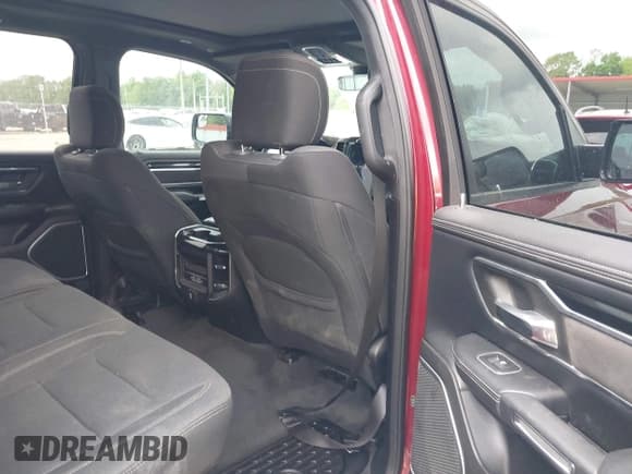 ✅ 2021 Ram 1500 Laramie • VIN: 1C6RREJT1MN767990 • Lot: 42127495. Listed on IAAI with 80,037 mi. Free auction sales archive from the USA and detailed vehicle history report at DreamBid. Image 8.