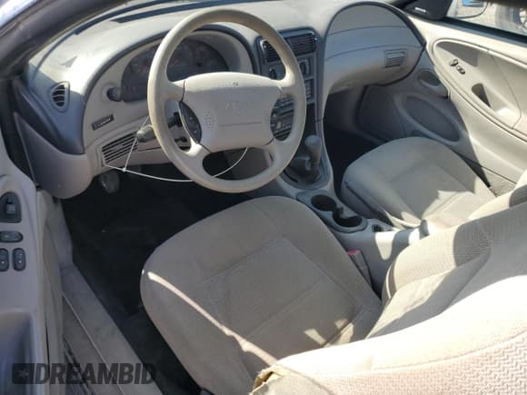 ✅ 2000 Ford Mustang • VIN: 1FAFP4046YF206163 • Lot: 81810035. Wystawiony na Copart z przebiegiem 140 634 mil. Bezpłatny archiwum sprzedaży aukcyjnych z USA i szczegółowy raport historii pojazdu na DreamBid. Zdjęcie 8.