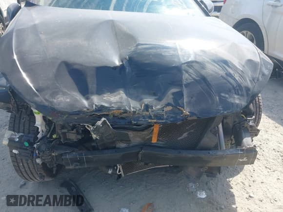 ✅ 2020 Hyundai Elantra SE • VIN: KMHD74LF6LU932085 • Lot: 43084514. Listed on IAAI with 49,631 mi. Free auction sales archive from the USA and detailed vehicle history report at DreamBid. Image 6.