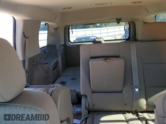 ✅ 2015 GMC Yukon SLE • VIN: 1GKS1AKC1FR142580 • Лот: 90674495. Опубликован ранее на Copart с пробегом 63 106 миль. Бесплатный доступ к архиву аукционных продаж из США и подробный отчёт об истории автомобиля на DreamBid. Изображение 10.