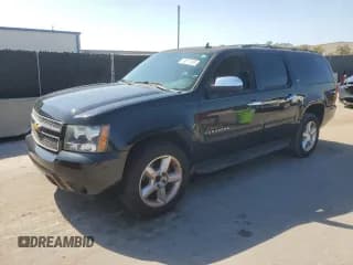 ✅ 2013 Chevrolet Suburban LT • VIN: 1GNSCJE03DR176886 • Лот: 89877185. Опубликован ранее на Copart с пробегом 251 583 миль. Бесплатный доступ к архиву аукционных продаж из США и подробный отчёт об истории автомобиля на DreamBid. Изображение 1.
