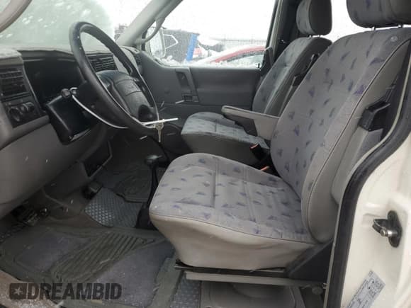 ✅ 1997 Volkswagen EuroVan CV • VIN: WV2EH8703VH131565 • Лот: 46316355. Опубликован ранее на Copart с пробегом 131 357 миль. Бесплатный доступ к архиву аукционных продаж из США и подробный отчёт об истории автомобиля на DreamBid. Изображение 7.