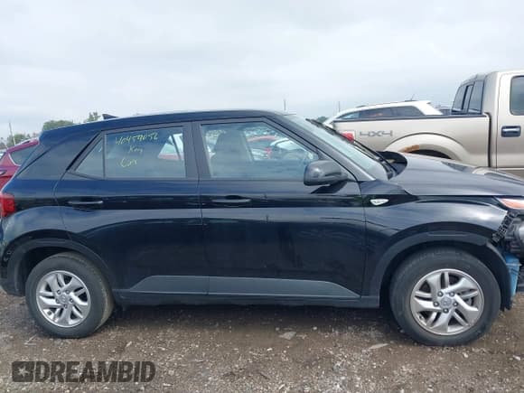 ✅ 2022 Hyundai Venue SE • VIN: KMHRB8A30NU132020 • Lot: 40459056. Listed on IAAI with 35,246 mi. Free auction sales archive from the USA and detailed vehicle history report at DreamBid. Image 14.