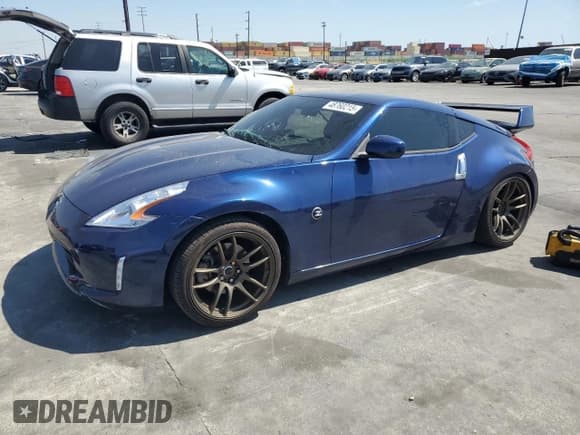 ✅ 2016 Nissan 370Z • VIN: JN1AZ4EH9GM933658 • Lot: 48760215. Wystawiony na Copart z przebiegiem 70 682 mil. Bezpłatny archiwum sprzedaży aukcyjnych z USA i szczegółowy raport historii pojazdu na DreamBid. Zdjęcie 1.