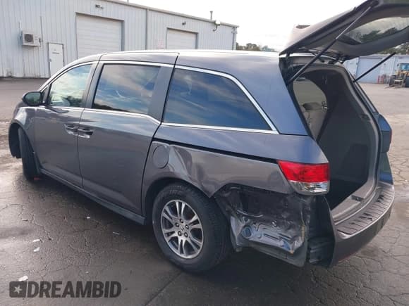✅ 2015 Honda Odyssey LX • VIN: 5FNRL5H25FB094386 • Lot: 43683126. Listed on IAAI with 198,519 mi. Free auction sales archive from the USA and detailed vehicle history report at DreamBid. Image 3.