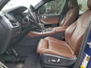 ✅ 2019 BMW X5 xDrive40i • VIN: 5UXCR6C59KLL06837 • Lot: 94143775. Wystawiony na Copart z przebiegiem 86 384 mil. Bezpłatny archiwum sprzedaży aukcyjnych z USA i szczegółowy raport historii pojazdu na DreamBid. Zdjęcie 7.