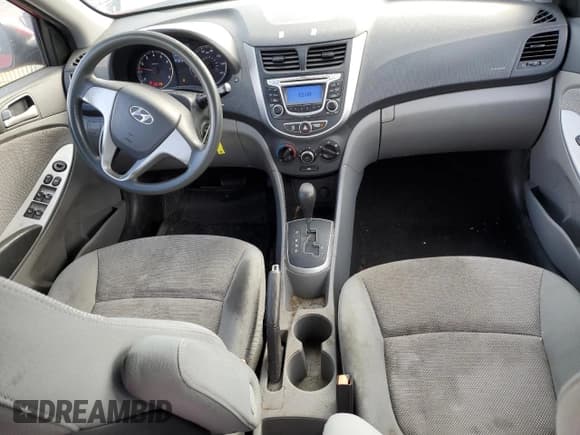 ✅ 2013 Hyundai Accent GLS • VIN: KMHCT4AE2DU548002 • Лот: 84558945. Опубликован ранее на Copart с пробегом 167 210 миль. Бесплатный доступ к архиву аукционных продаж из США и подробный отчёт об истории автомобиля на DreamBid. Изображение 8.