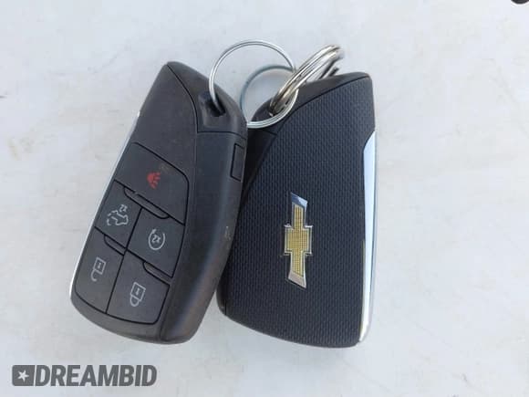 ✅ 2023 Chevrolet Silverado 1500 Custom Trail Boss • VIN: 3GCPDCEK5PG122180 • Lot: 41702357. Wystawiony na IAAI z przebiegiem 40 957 mil. Bezpłatny archiwum sprzedaży aukcyjnych z USA i szczegółowy raport historii pojazdu na DreamBid. Zdjęcie 11.