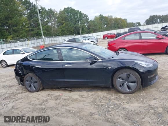 ✅ 2019 Tesla Model 3 Long Range • VIN: 5YJ3E1EB7KF385298 • Lot: 43322719. Listed on IAAI with 40,176 mi. Free auction sales archive from the USA and detailed vehicle history report at DreamBid. Image 13.