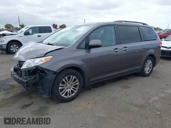 2011 Toyota Sienna XLE AAS with VIN 5TDYK3DC8BS059333, listed as a IAAI auction lot 43501915 with 173,775 mi miles and . Bid and sale history available at DreamBid. Image 17.