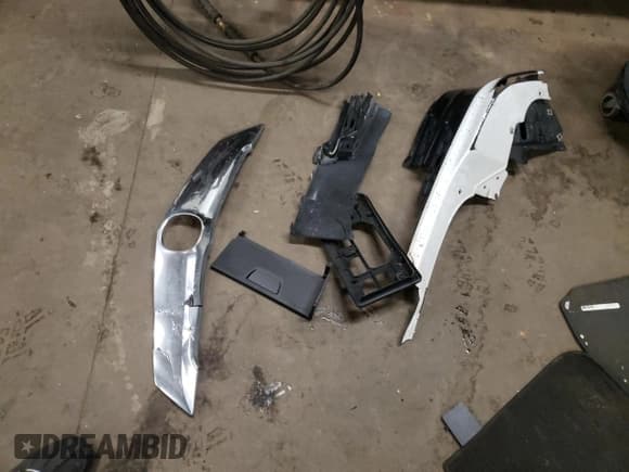 ✅ 2017 Acura TLX V6 w/Technology Pkg • VIN: 19UUB2F59HA003349 • Lot: 81318084. Listed on Copart with 104,300 mi. Free auction sales archive from the USA and detailed vehicle history report at DreamBid. Image 12.