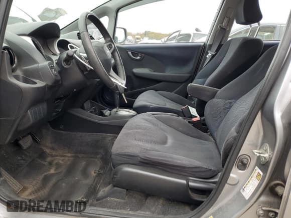 ✅ 2010 Honda Fit Sport • VIN: JHMGE8H42AC026989 • Lot: 90305815. Wystawiony na Copart z przebiegiem 125 353 mil. Bezpłatny archiwum sprzedaży aukcyjnych z USA i szczegółowy raport historii pojazdu na DreamBid. Zdjęcie 7.