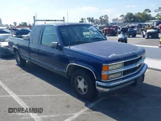1996 Chevrolet Silverado 1500 with VIN 1GCEC19RXTE122179, listed as a IAAI auction lot 42820622 with 261,456 mi miles and . Bid and sale history available at DreamBid. Image 1.