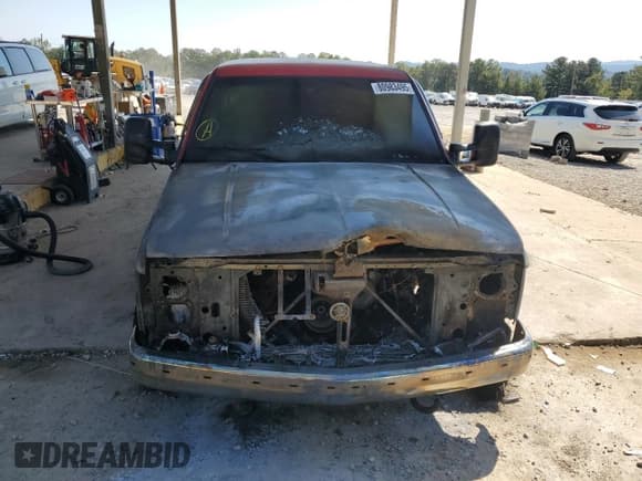 ✅ 1998 GMC Sierra 1500 • VIN: 2GTEK19R1W1527730 • Лот: 80983495. Опубликован ранее на Copart с пробегом Не указан. Бесплатный доступ к архиву аукционных продаж из США и подробный отчёт об истории автомобиля на DreamBid. Изображение 5.