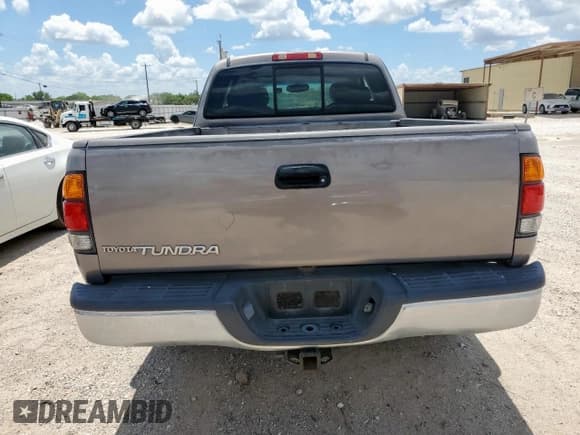 ✅ 2002 Toyota Tundra Limited • VIN: 5TBRT38192S287943 • Lot: 62606725. Listed on Copart with Not provided. Free auction sales archive from the USA and detailed vehicle history report at DreamBid. Image 6.