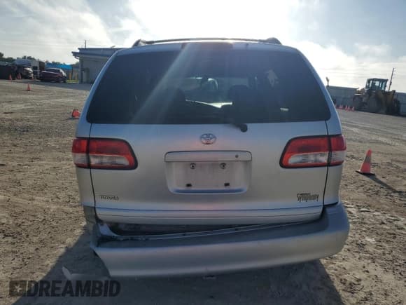 ✅ 2003 Toyota Sienna LE • VIN: 4T3ZF13C83U516107 • Lot: 69766244. Listed on Copart with Not provided. Free auction sales archive from the USA and detailed vehicle history report at DreamBid. Image 6.