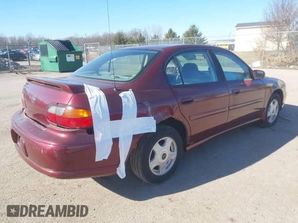 ✅ 2001 Chevrolet Malibu LS • VIN: 1G1NE52J416259673 • Lot: 41757296. Wystawiony na IAAI z przebiegiem 83 768 mil mil. Skorzystaj z bezpłatnego archiwum sprzedaży aukcyjnych z USA i zobacz szczegółowy raport historii pojazdu na DreamBid. Zdjęcie 4.