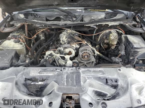 ✅ 2012 GMC Sierra 1500 • VIN: 1GTR2WE08CZ261924 • Лот: 58772895. Опубликован ранее на Copart с пробегом 201 024 миль. Бесплатный доступ к архиву аукционных продаж из США и подробный отчёт об истории автомобиля на DreamBid. Изображение 11.