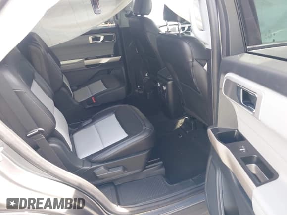 ✅ 2022 Ford Explorer XLT • VIN: 1FMSK7DH2NGC46747 • Lot: 42379774. Listed on IAAI with 34,626 mi. Free auction sales archive from the USA and detailed vehicle history report at DreamBid. Image 8.