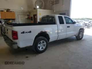 2006 Dodge Dakota SLT с VIN 1D7HW42K96S579208, выставлен на аукционе Copart как лот 71699414 с пробегом 178 506 миль миль и Чистый • Clean title. История ставок и продаж доступна на DreamBid. Изображение 3.