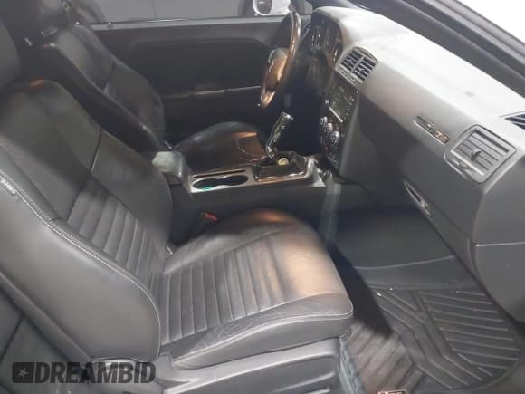 ✅ 2013 Dodge Challenger R/T • VIN: 2C3CDYBT7DH501528 • Lot: 41790514. Wystawiony na IAAI z przebiegiem 122 876 mil. Bezpłatny archiwum sprzedaży aukcyjnych z USA i szczegółowy raport historii pojazdu na DreamBid. Zdjęcie 5.