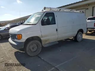 ✅ 2007 Ford Econoline Cargo Commercial • VIN: 1FTNE24W07DA04800 • Лот: 85318335. Опубликован ранее на Copart с пробегом 166 564 миль. Бесплатный доступ к архиву аукционных продаж из США и подробный отчёт об истории автомобиля на DreamBid. Изображение 1.