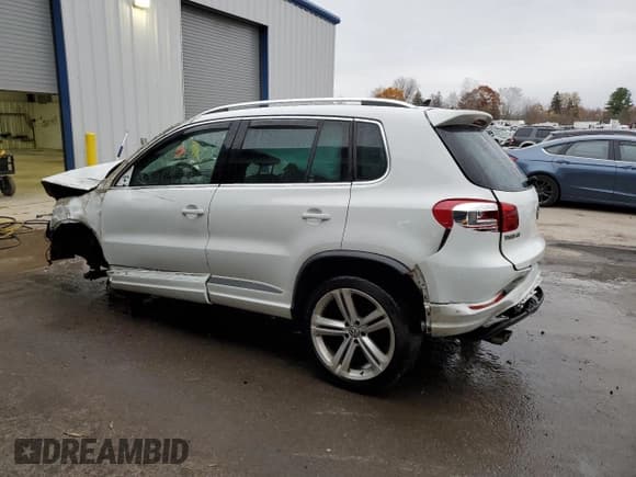 ✅ 2015 Volkswagen Tiguan SEL • VIN: WVGBV7AX1FW029684 • Lot: 91636435. Listed on Copart with 120,013 mi. Free auction sales archive from the USA and detailed vehicle history report at DreamBid. Image 2.