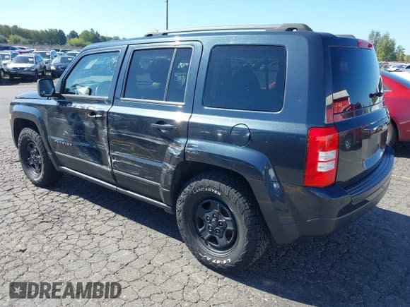 ✅ 2015 Jeep Patriot Sport • VIN: 1C4NJPBA9FD285705 • Лот: 43283457. Опубликован ранее на IAAI с пробегом 200 498 миль. Бесплатный доступ к архиву аукционных продаж из США и подробный отчёт об истории автомобиля на DreamBid. Изображение 3.