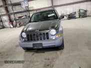 ✅ 2006 Jeep Liberty Sport • VIN: 1J4GL48K46W137297 • Лот: 84189315. Опубликован ранее на Copart с пробегом 104 609 миль. Бесплатный доступ к архиву аукционных продаж из США и подробный отчёт об истории автомобиля на DreamBid. Изображение 14.