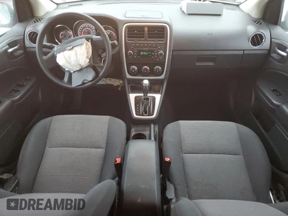 ✅ 2011 Dodge Caliber Mainstreet • VIN: 1B3CB3HA1BD118030 • Лот: 81896574. Опубликован ранее на Copart с пробегом 114 073 миль. Бесплатный доступ к архиву аукционных продаж из США и подробный отчёт об истории автомобиля на DreamBid. Изображение 8.