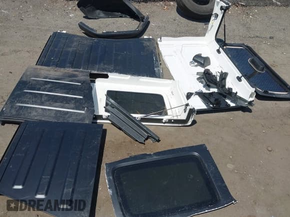 ✅ 2024 Jeep Wrangler Sport S • VIN: 1C4PJXDNXRW360994 • Лот: 42508320. Опубликован ранее на IAAI с пробегом 11 087 миль. Бесплатный доступ к архиву аукционных продаж из США и подробный отчёт об истории автомобиля на DreamBid. Изображение 12.