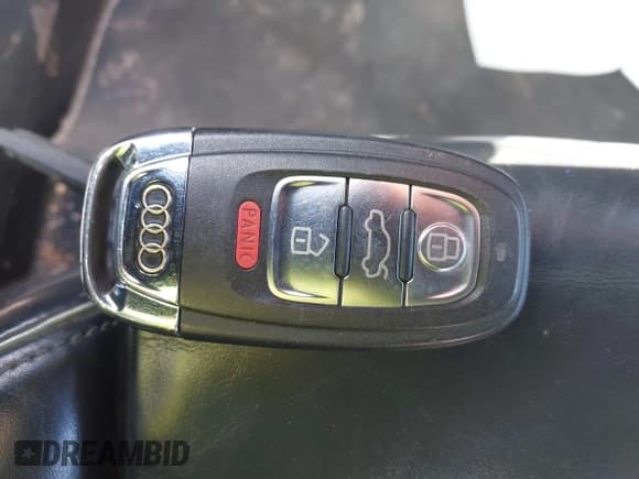 ✅ 2015 Audi RS 5 • VIN: WUAC6AFR8FA901310 • Lot: 41934790. Listed on IAAI with 69,612 mi. Free auction sales archive from the USA and detailed vehicle history report at DreamBid. Image 11.