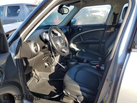 ✅ 2012 MINI Countryman • VIN: WMWZB3C53CWM04015 • Lot: 86524475. Listed on Copart with 103,008 mi. Free auction sales archive from the USA and detailed vehicle history report at DreamBid. Image 7.