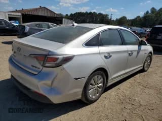 ✅ 2016 Hyundai Sonata SE • VIN: KMHE24L1XGA038170 • Лот: 87097055. Опубликован ранее на Copart с пробегом 181 344 миль. Бесплатный доступ к архиву аукционных продаж из США и подробный отчёт об истории автомобиля на DreamBid. Изображение 3.