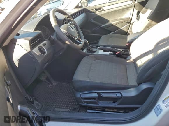 ✅ 2020 Volkswagen Passat S • VIN: 1VWAA7A34LC004409 • Lot: 94865285. Listed on Copart with 83,336 mi. Free auction sales archive from the USA and detailed vehicle history report at DreamBid. Image 7.