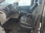 ✅ 2019 Dodge Grand Caravan Crew • VIN: 2C4RDGDG9KR599159 • Lot: 68274145. Wystawiony na Copart z przebiegiem 96 462 mil. Bezpłatny archiwum sprzedaży aukcyjnych z USA i szczegółowy raport historii pojazdu na DreamBid. Zdjęcie 7.