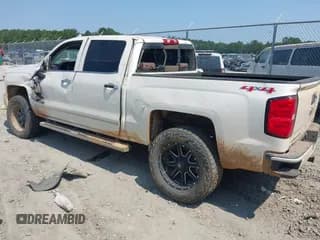 ✅ 2015 Chevrolet Silverado 1500 High Country • VIN: 3GCUKTEC2FG302930 • Лот: 43233337. Опубликован ранее на IAAI с пробегом 137 425 миль. Бесплатный доступ к архиву аукционных продаж из США и подробный отчёт об истории автомобиля на DreamBid. Изображение 3.