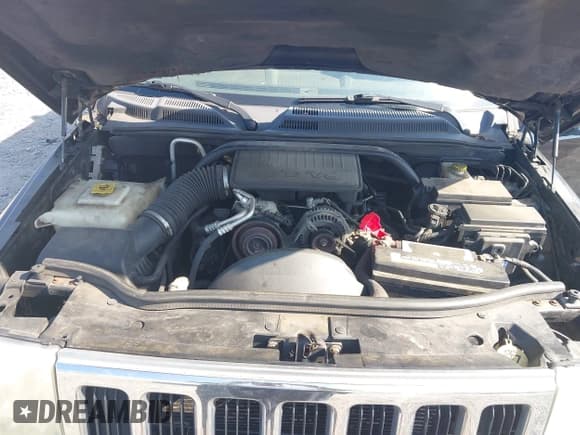 ✅ 2010 Jeep Commander Sport • VIN: 1J4RG4GK2AC127991 • Lot: 42515030. Listed on IAAI with 191,023 mi. Free auction sales archive from the USA and detailed vehicle history report at DreamBid. Image 10.