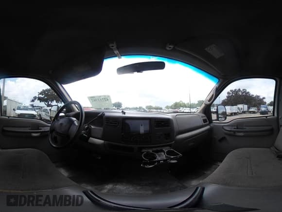 ✅ 2001 Ford F-250 XL • VIN: 3FTNX20L71MA26777 • Lot: 42712362. Listed on IAAI with 318,429 mi. Free auction sales archive from the USA and detailed vehicle history report at DreamBid. Image 18.