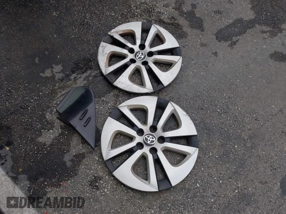 ✅ 2016 Toyota Prius Four • VIN: JTDKARFU4G3519274 • Lot: 43704038. Listed on IAAI with 131,497 mi. Free auction sales archive from the USA and detailed vehicle history report at DreamBid. Image 12.