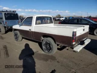 ✅ 1987 Nissan Hardbody E • VIN: JN6ND11S4HW011430 • Lot: 81785214. Wystawiony na Copart z przebiegiem 334 566 mil. Bezpłatny archiwum sprzedaży aukcyjnych z USA i szczegółowy raport historii pojazdu na DreamBid. Zdjęcie 2.