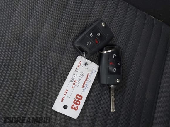 ✅ 2022 Volkswagen Jetta S • VIN: 3VWCM7BUXNM001782 • Lot: 42996106. Wystawiony na IAAI z przebiegiem 54 528 mil. Bezpłatny archiwum sprzedaży aukcyjnych z USA i szczegółowy raport historii pojazdu na DreamBid. Zdjęcie 11.