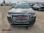 ✅ 2019 GMC Acadia SLE • VIN: 1GKKNLLS4KZ233701 • Lot: 86826645. Wystawiony na Copart z przebiegiem 103 999 mil. Bezpłatny archiwum sprzedaży aukcyjnych z USA i szczegółowy raport historii pojazdu na DreamBid. Zdjęcie 5.
