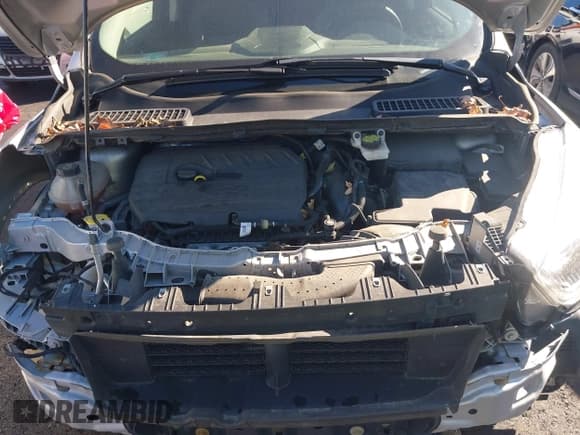 ✅ 2018 Ford Escape SEL • VIN: 1FMCU9HD6JUD01715 • Lot: 43509635. Wystawiony na IAAI z przebiegiem 144 806 mil. Bezpłatny archiwum sprzedaży aukcyjnych z USA i szczegółowy raport historii pojazdu na DreamBid. Zdjęcie 10.