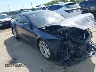✅ 2022 Tesla Model S • VIN: 5YJSA1E56NF468680 • Lot: 43133607. Wystawiony na IAAI z przebiegiem Nie podano. Bezpłatny archiwum sprzedaży aukcyjnych z USA i szczegółowy raport historii pojazdu na DreamBid. Zdjęcie 1.