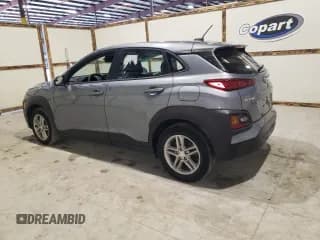 ✅ 2020 Hyundai Kona SE • VIN: KM8K1CAA2LU402500 • Лот: 47489904. Опубликован ранее на Copart с пробегом 55 726 миль. Бесплатный доступ к архиву аукционных продаж из США и подробный отчёт об истории автомобиля на DreamBid. Изображение 2.