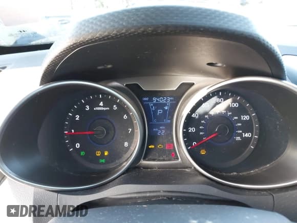 ✅ 2014 Hyundai Veloster • VIN: KMHTC6AD9EU185928 • Lot: 41720927. Wystawiony na IAAI z przebiegiem 94 023 mil. Bezpłatny archiwum sprzedaży aukcyjnych z USA i szczegółowy raport historii pojazdu na DreamBid. Zdjęcie 7.